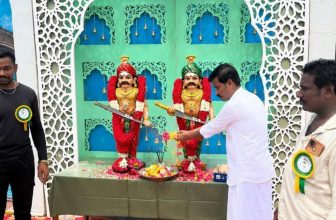 ஆரணியில் நடைபெற்ற மாமன்னர்கள் மருதுபாண்டியர்களின் குருபூஜையில், அவர்களது திருவுர…