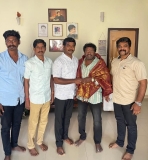 இன்று (21-02-2022) திங்கட்கிழமை, பிறந்த நாள் காணும், 

முக்குலத்தோர் புலிப்படை 
…